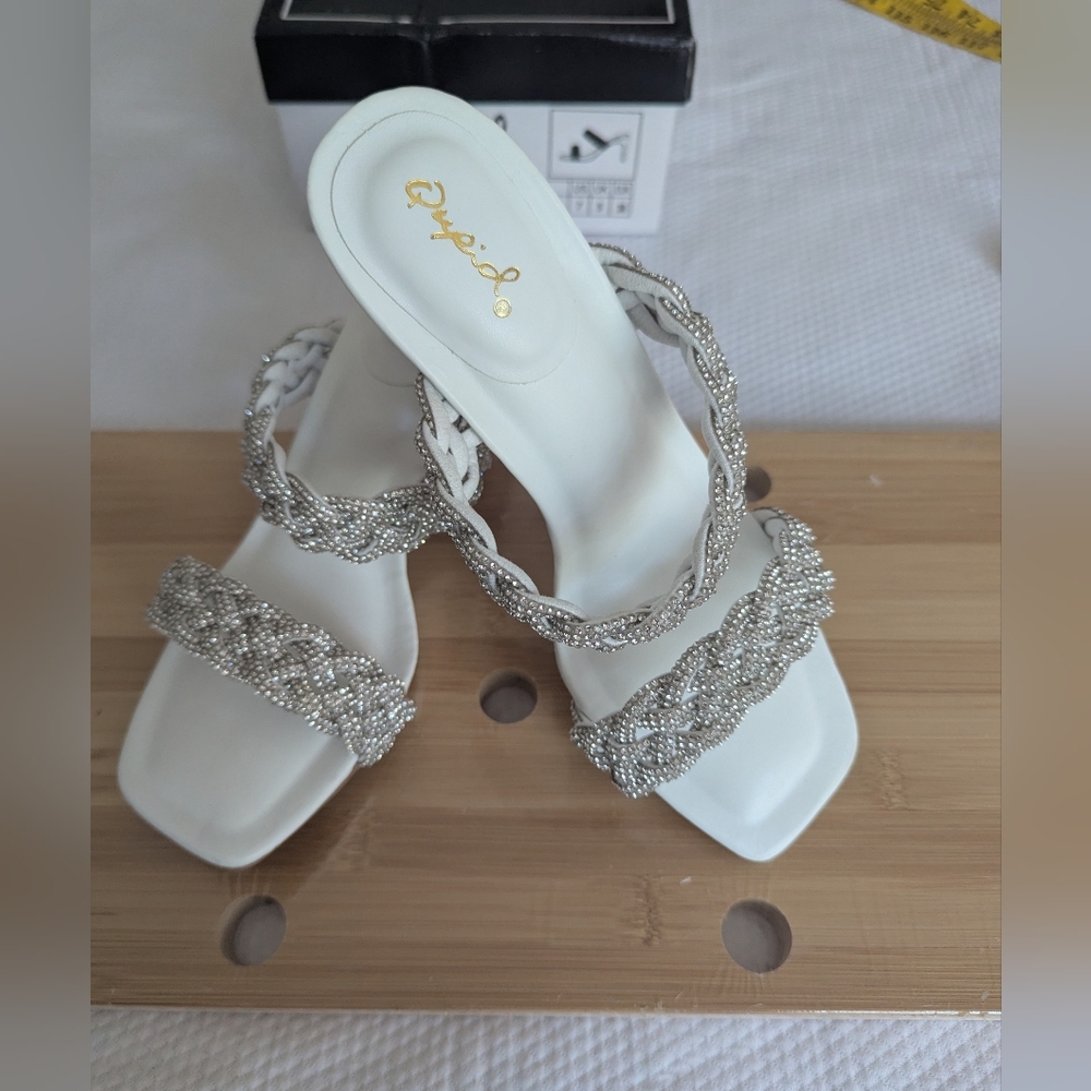 Women’s Qupid Kerstin Sandals Heels Size 6.5.